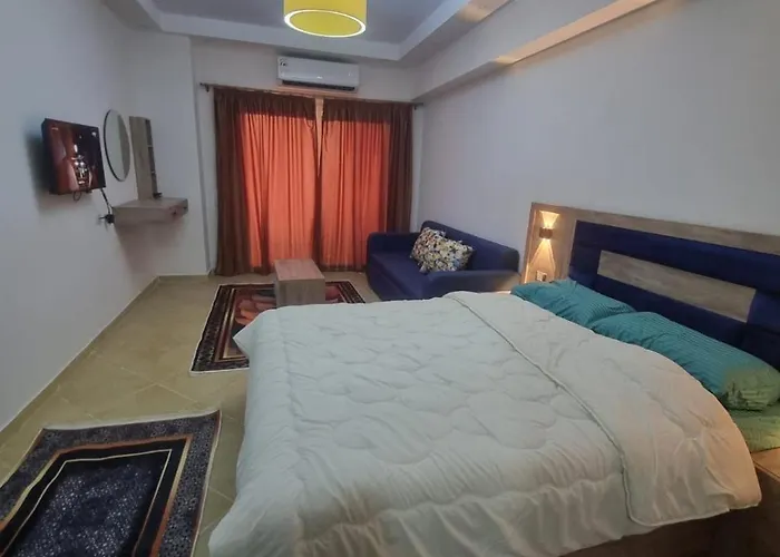 Florenza Khamsin Apartahotel